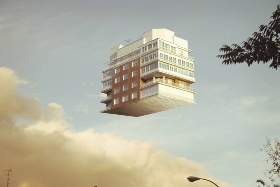 Surreal Photography of Flying House by Rafa Zubiria
