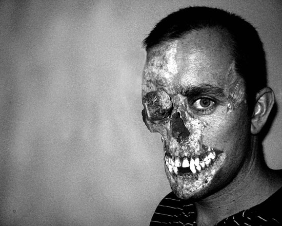 zombie-photos-15 zombie-photos-15