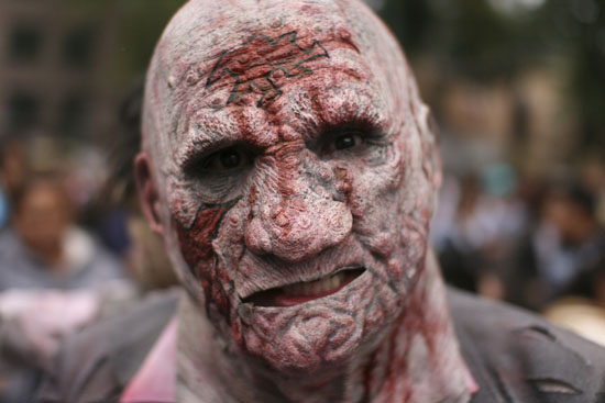 zombie-photos-30 zombie-photos-30
