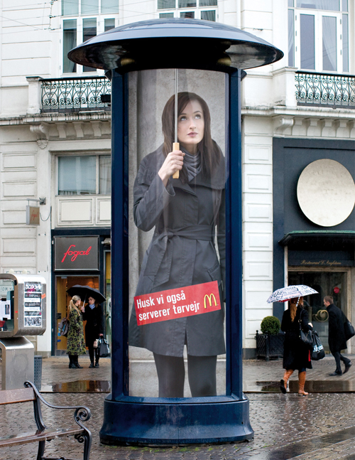 creative-outdoor-advertisement-6 Creative Outdoor Advertisement Design - McDonalds Umbrella