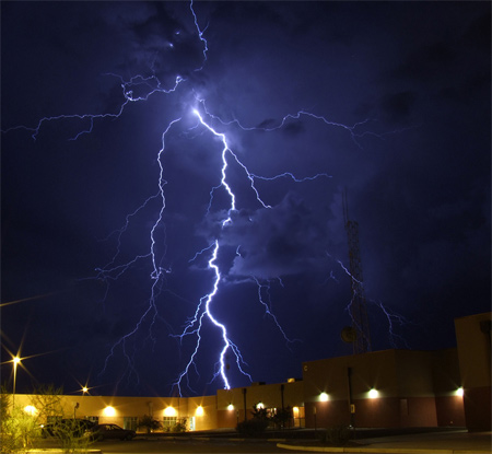 20-Extreme-Ways Photos of Lightning - Extreme Ways