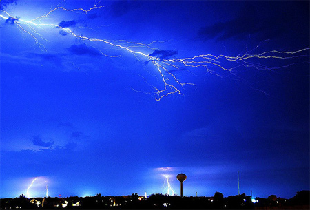 5-Multiple-Lightning-Display Photos of Lightning - Multiple Lightning Display