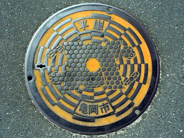 Japanese Manhole Design, documented by MRSY via YouTheDesigner.com