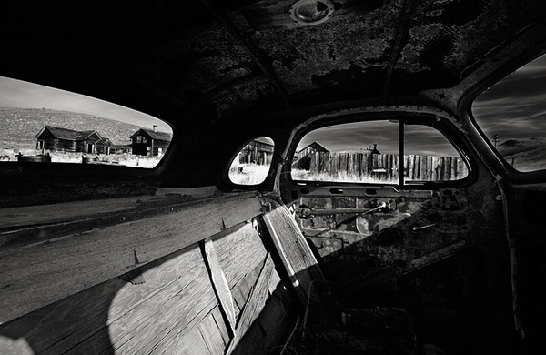 "BODIE" | Photography by Dhiren Babaria "BODIE" | Photography by Dhiren Babaria via YouTheDesigner