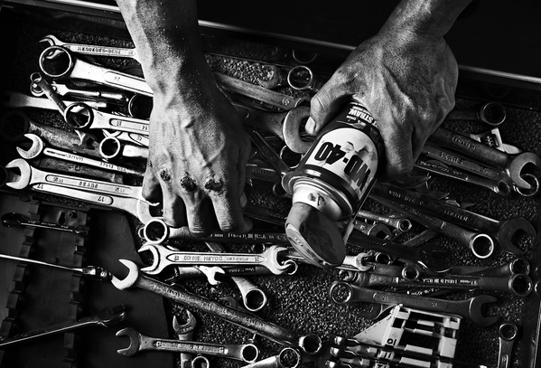 "WD40" | Photography by Tim Tadder "WD40" | Photography by Tim Tadder via YouTheDesigner