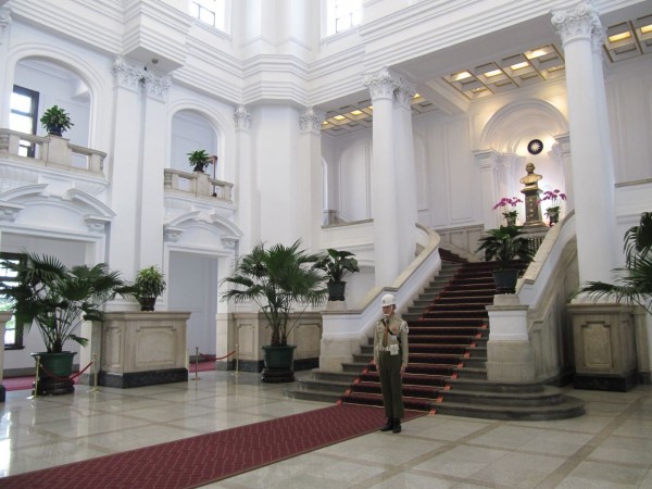 ROC_Presidential_Building_Guard