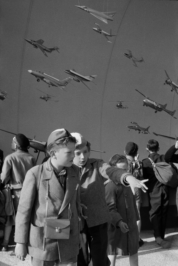 black-and-white-photography-henri-cartier-bresson-05 Black and white photography by Henri Cartier-Bresson