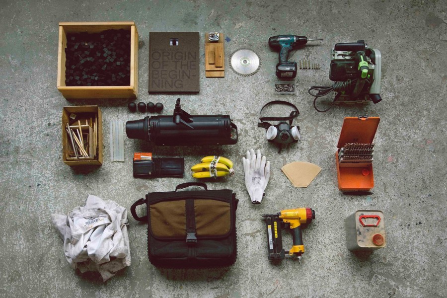 ESSENTIALS - Levi Van Veluw ESSENTIALS - Levi Van Veluw