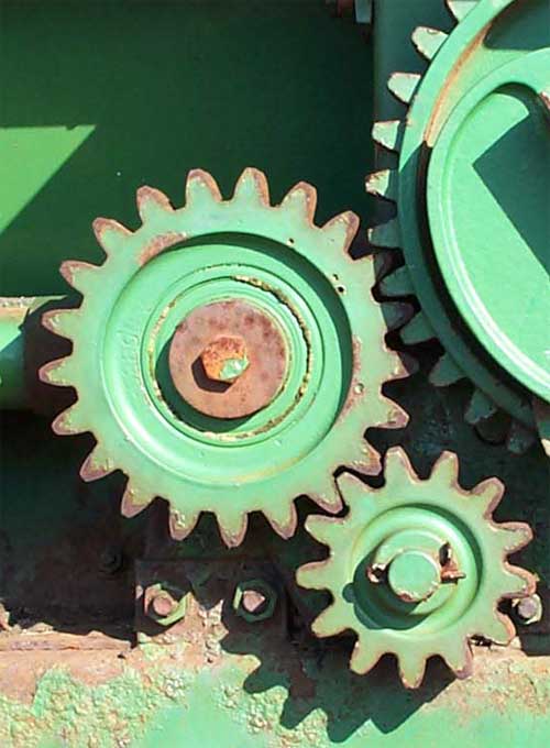 Gears - commons.wikimedia.org Gears - commons.wikimedia.org