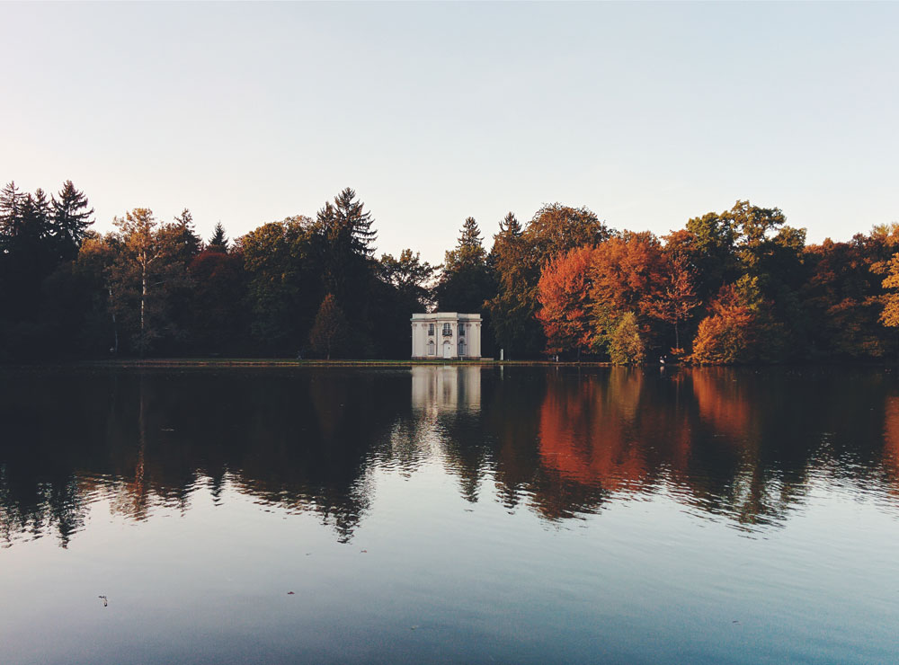 fall-and-sunset-at-Schloss-Nymphenburg-by-Constantin-Schiller