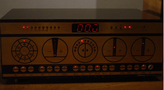 1975 Soviet-Klingon CMAPM PRECEIVER, digitally controlled via touchpad and LED display.